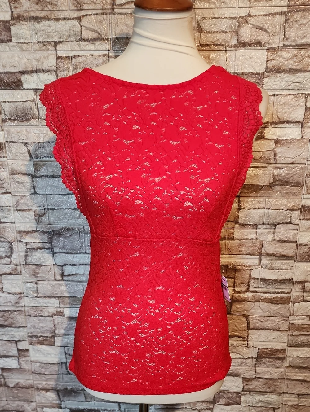 Free People Intimately Red Lace Cap Sleeve Shell Top Brand New